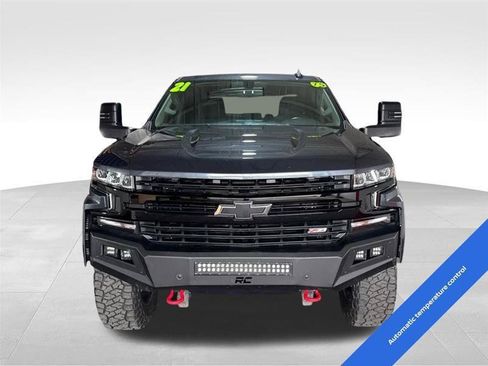 Used 2021 Chevrolet Silverado 1500 LT Trail Boss w/ Bed Protection Package AWD/4WD image 2
