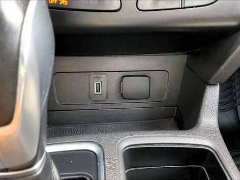 Used 2019 Ford Escape SEL image 35