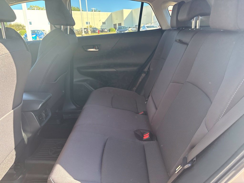 Used 2024 Toyota Venza LE AWD/4WD image 20