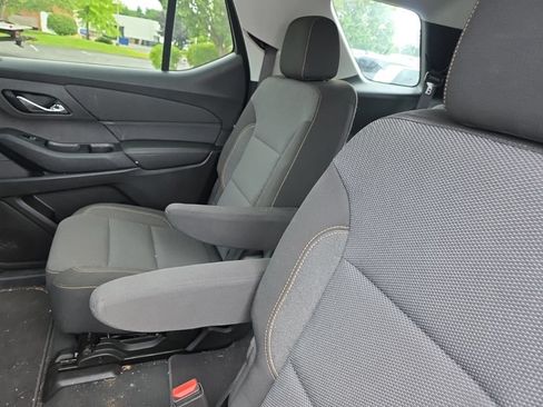 Used 2021 Chevrolet Traverse LT AWD/4WD image 25