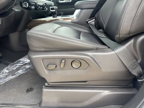 Used 2025 Chevrolet Silverado 1500 LT Trail Boss w/ LT Trail Boss Premium Package image 10