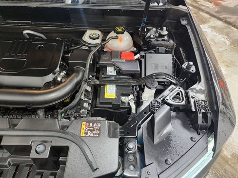 Used 2023 GMC Acadia SLE w/ Driver Convenience Package image 42