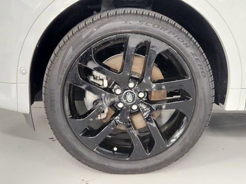 Used 2025 Land Rover Discovery Sport S AWD/4WD image 8