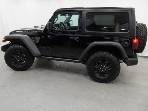 Certified 2024 Jeep Wrangler Willys image 15