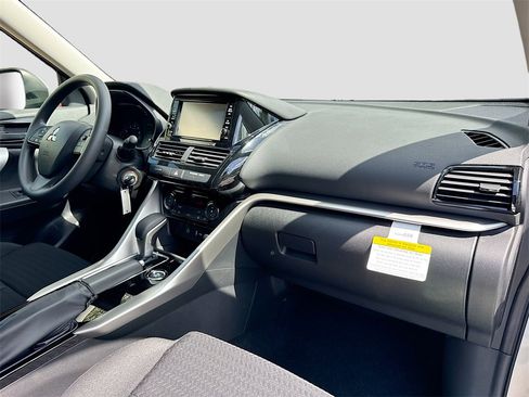 Used 2025 Mitsubishi Eclipse Cross ES image 28