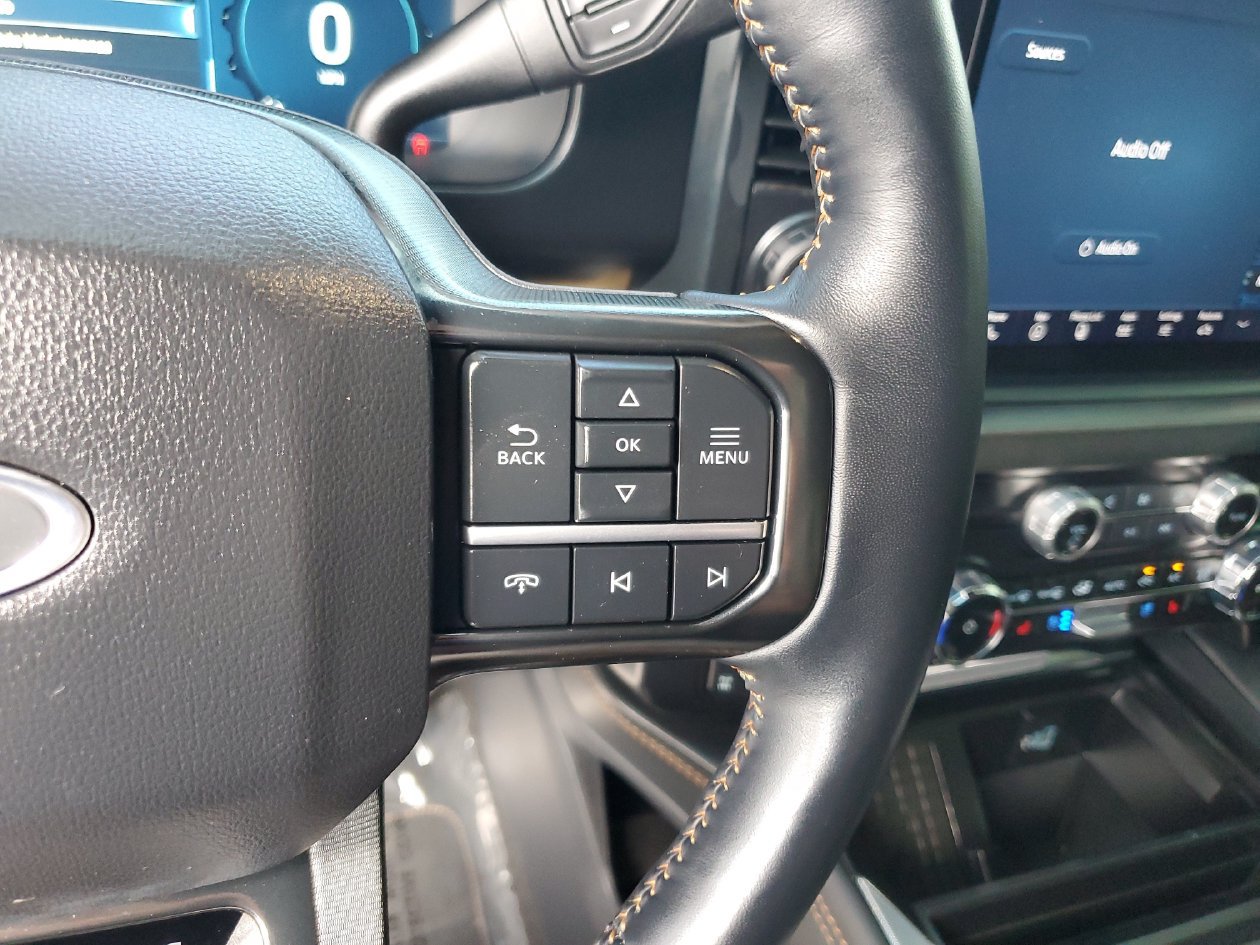 Used 2024 Ford F350 Platinum w/ FX4 Off-Road Package AWD/4WD image 30