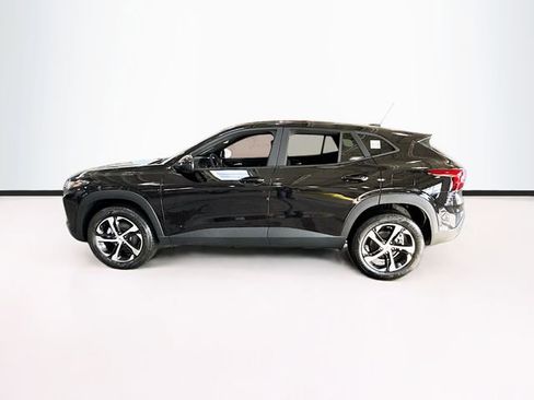 New 2026 Chevrolet Trax RS w/ Driver Confidence Package image 9