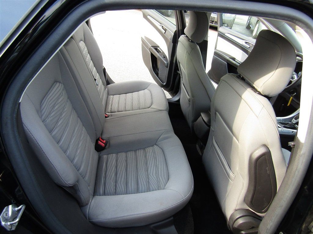 Used 2016 Ford Fusion S w/ Equipment Group 101A FWD image 21
