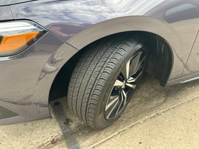 Used 2024 Honda Civic EX-L image 34