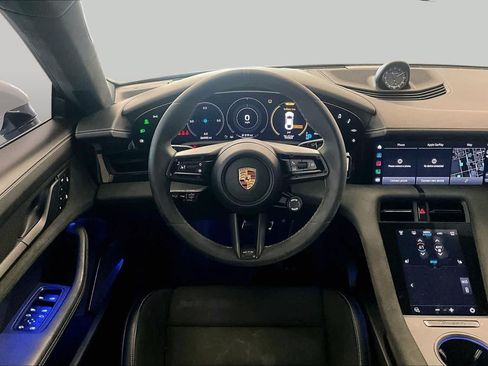 Used 2022 Porsche Taycan GTS AWD/4WD image 15