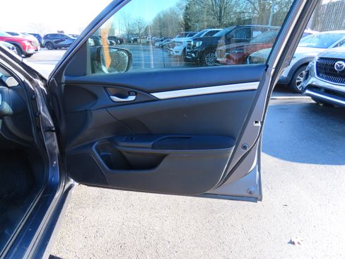 Used 2018 Honda Civic LX image 9