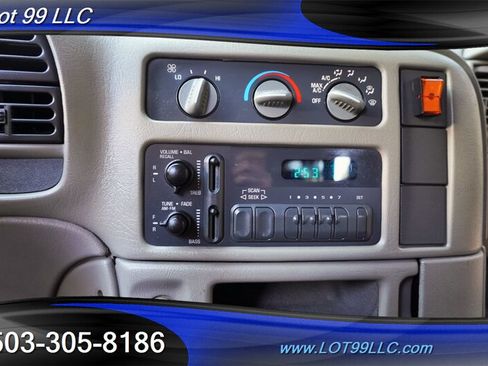 Used 2005 Chevrolet Astro Passenger AWD image 17