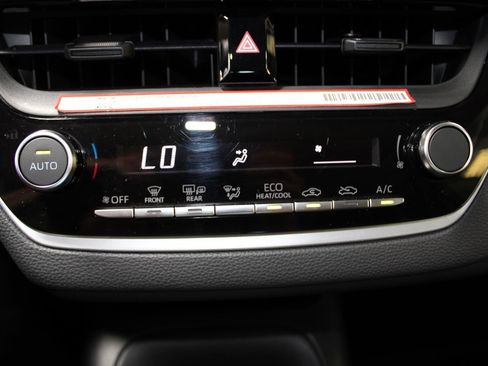 Used 2026 Toyota Corolla LE FWD image 23