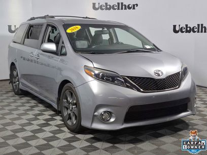 Used 2016 Toyota Sienna SE Premium w/ Outdoor Package