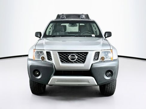 Used 2015 Nissan Xterra PRO-4X AWD/4WD image 2