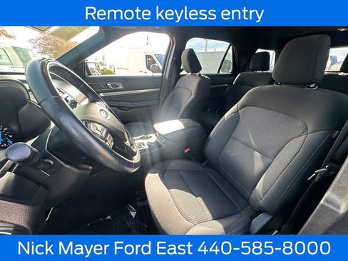 Used 2019 Ford Explorer XLT w/ Class III Trailer Tow Package image 15