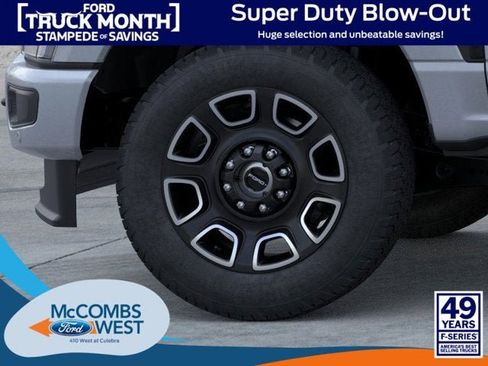 New 2025 Ford F250 Platinum image 19