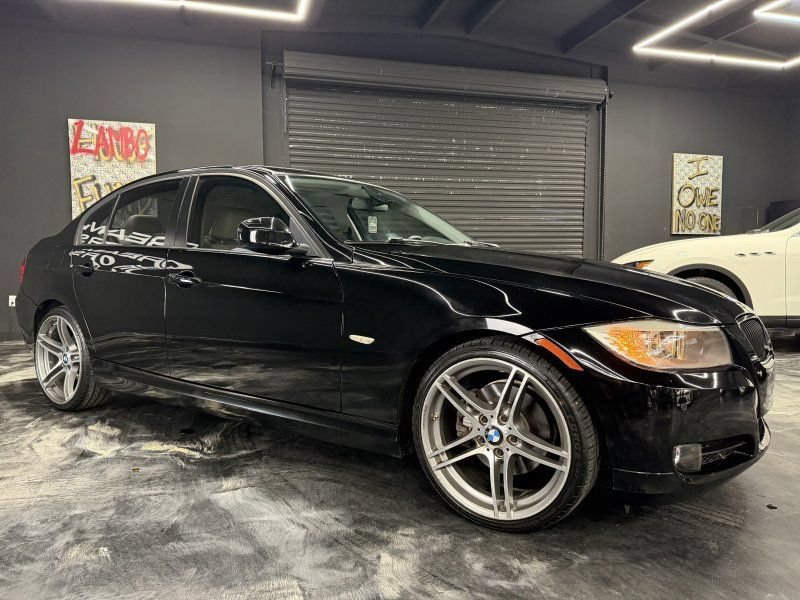 Used 2010 BMW 328i Sedan RWD image 3