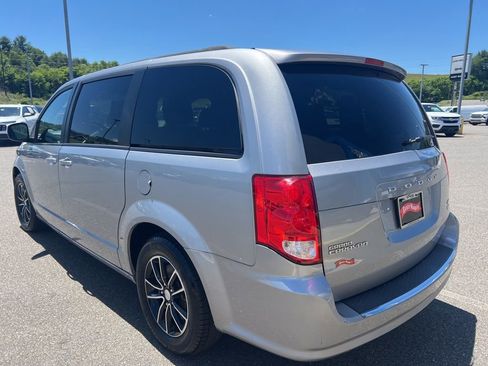 Used 2018 Dodge Grand Caravan GT FWD image 7