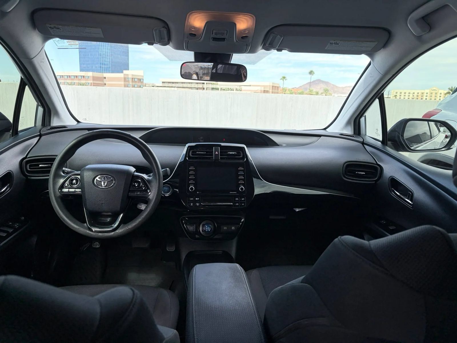 Used 2021 Toyota Prius L Eco FWD image 24