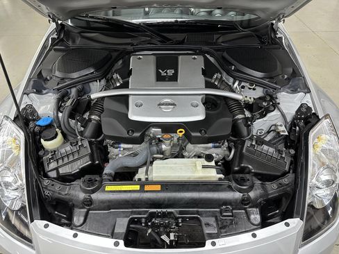 Used 2008 Nissan 350Z Grand Touring image 9