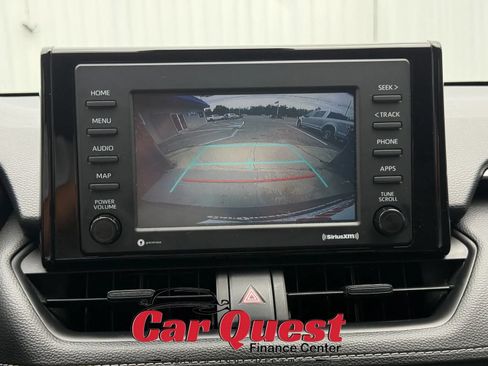 Used 2022 Toyota RAV4 XLE w/ Convenience Package FWD image 29