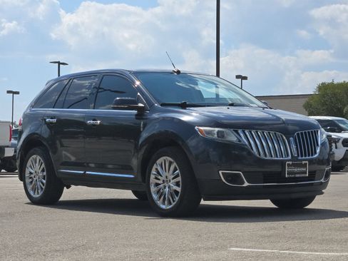 Used 2014 Lincoln MKX FWD w/ Equipment Group 102A image 7