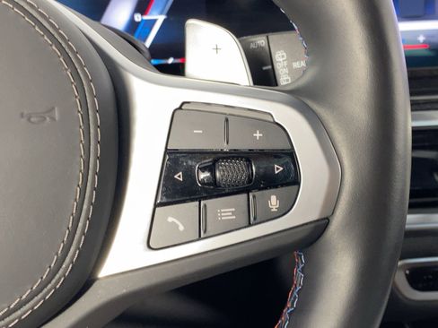 Used 2025 BMW X5 M60i image 26