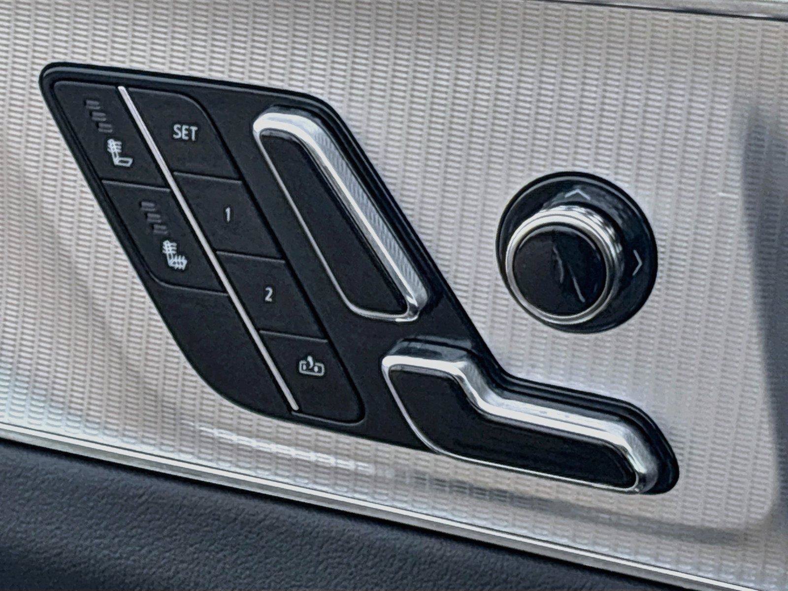 Used 2024 Cadillac Lyriq Tech RWD image 19