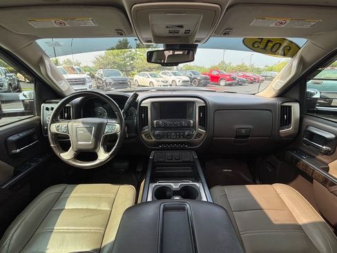 Used 2015 GMC Sierra 2500 Denali AWD/4WD image 25