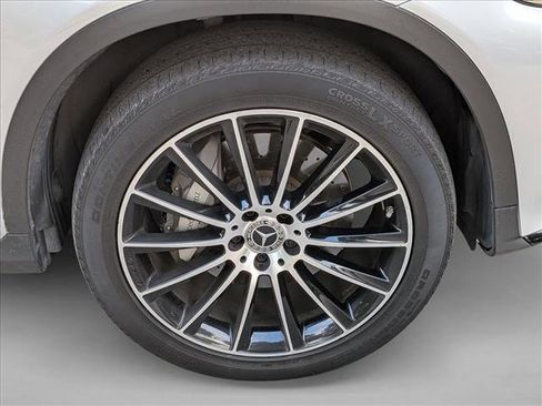 Used 2017 Mercedes-Benz GLC 300 4MATIC Coupe image 21