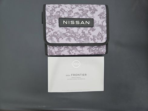 Used 2024 Nissan Frontier PRO-4X w/ Off-Road Protection Package image 31