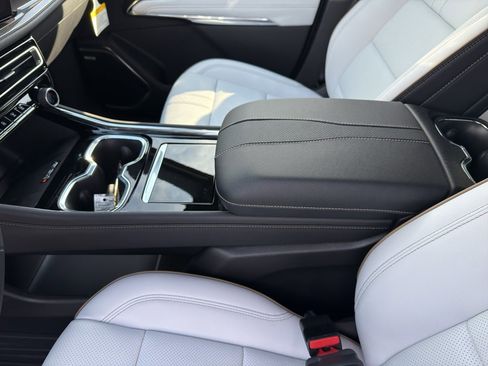 New 2026 Chevrolet Traverse High Country w/ LPO, Floor Liner Package image 14