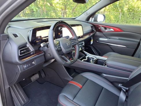 New 2026 Chevrolet Traverse RS FWD image 12