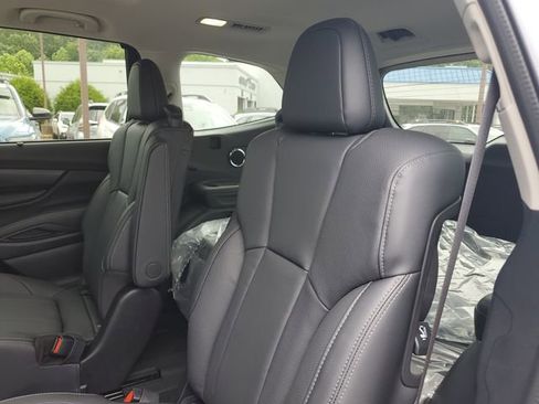 Used 2025 Subaru Ascent Limited w/ Popular Package #1 image 14