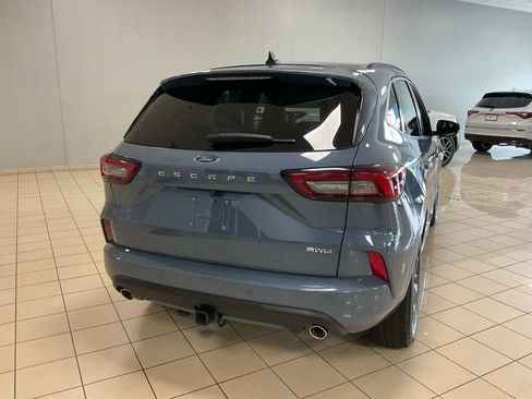 Used 2023 Ford Escape ST-Line Select w/ Tech Pack #2 AWD/4WD image 6