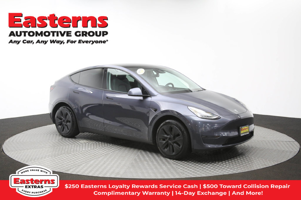 Used 2022 Tesla Model Y Long Range AWD/4WD image 44