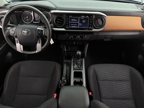 Used 2020 Toyota Tacoma SR5 image 10