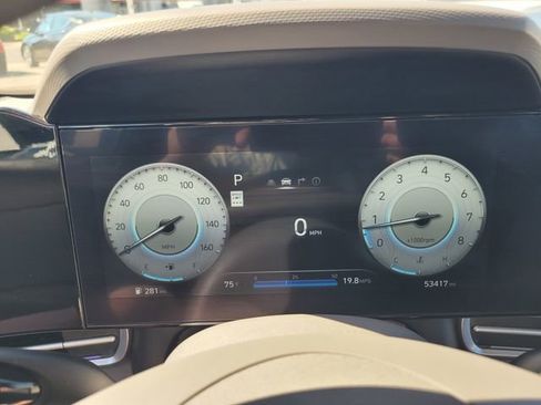 Used 2024 Hyundai Elantra SEL image 29