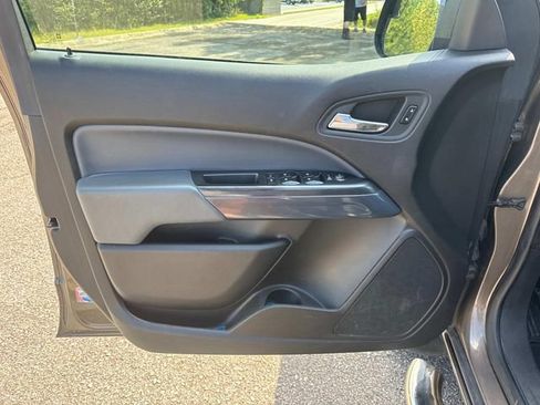 Used 2016 Chevrolet Colorado Z71 AWD/4WD image 24