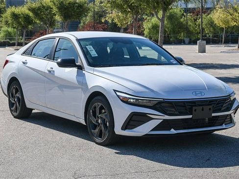New 2026 Hyundai Elantra Sport image 3