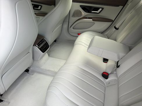 Certified 2022 Mercedes-Benz EQS 450+ Sedan image 11