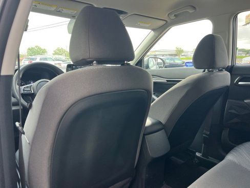 Used 2022 Kia Seltos LX image 28
