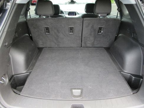 Used 2022 Chevrolet Blazer LT FWD image 10