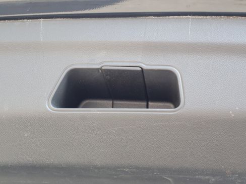 Used 2022 Chevrolet Suburban RST w/ Sport Performance Package image 21