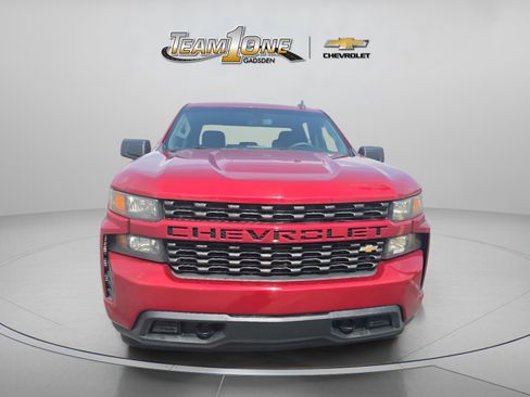 Used 2020 Chevrolet Silverado 1500 Custom w/ Custom Value Package AWD/4WD image 2