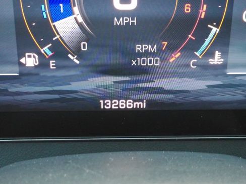 Used 2026 Chevrolet Traverse LT FWD image 43