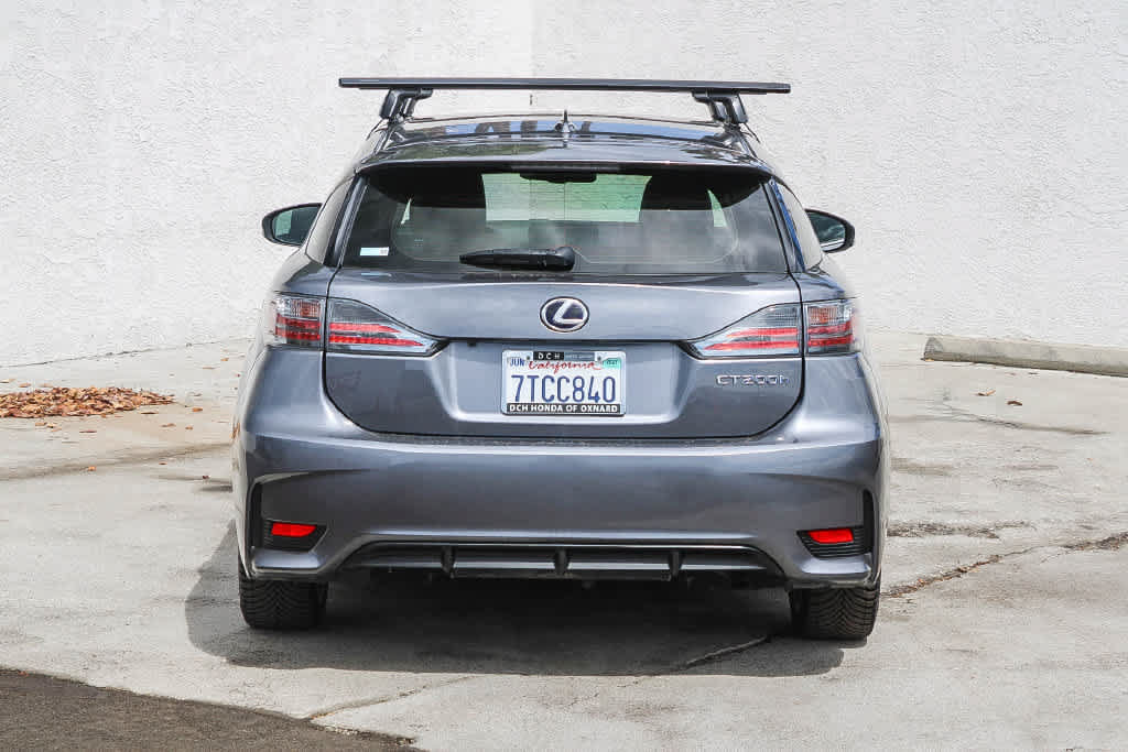 Used 2016 Lexus CT 200h w/ Seat Comfort Package FWD image 5