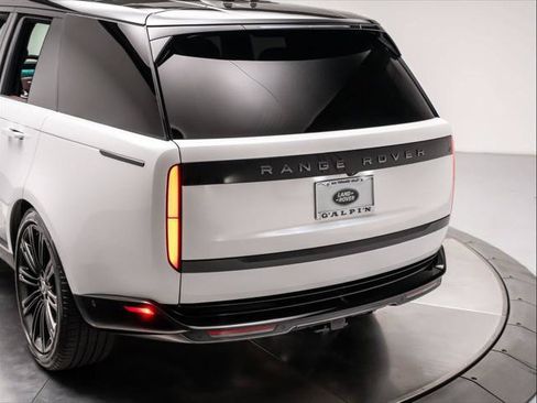 Used 2024 Land Rover Range Rover SE AWD/4WD image 31