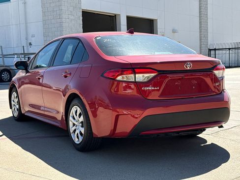Used 2021 Toyota Corolla LE image 8